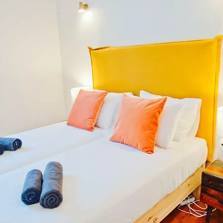 Beautiful Dreamers - At Avenida Cr3d Lissabon