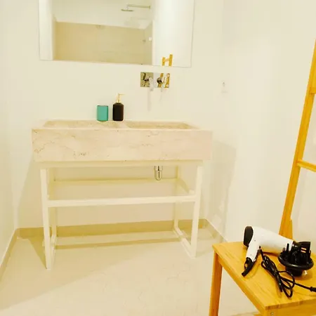 Beautiful Dreamers - At Avenida Cr3d Apartment Lissabon